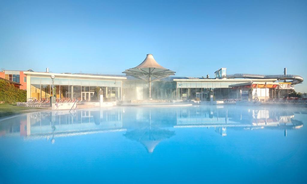 Therme Laa - Hotel & Silent Spa Laa an der Thaya Extérieur photo